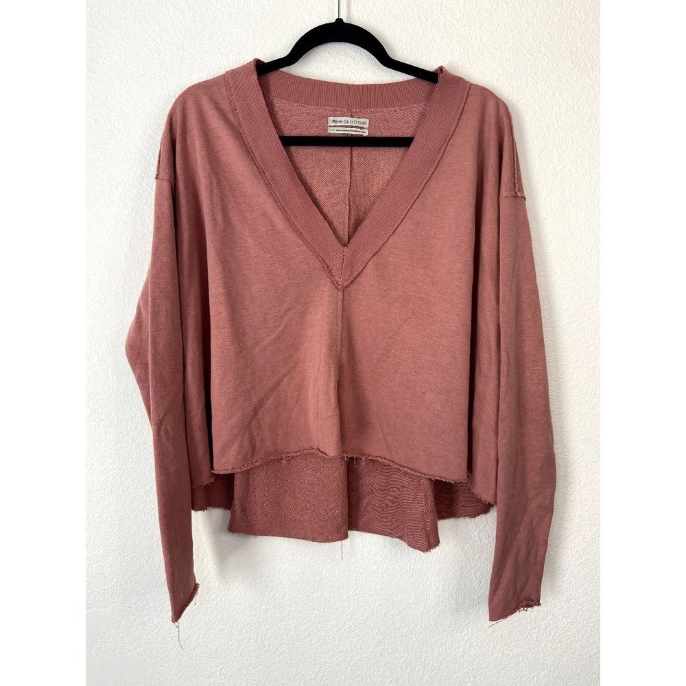 Urban Outfitters women's small rose pink v-neck oversized crop pullover top